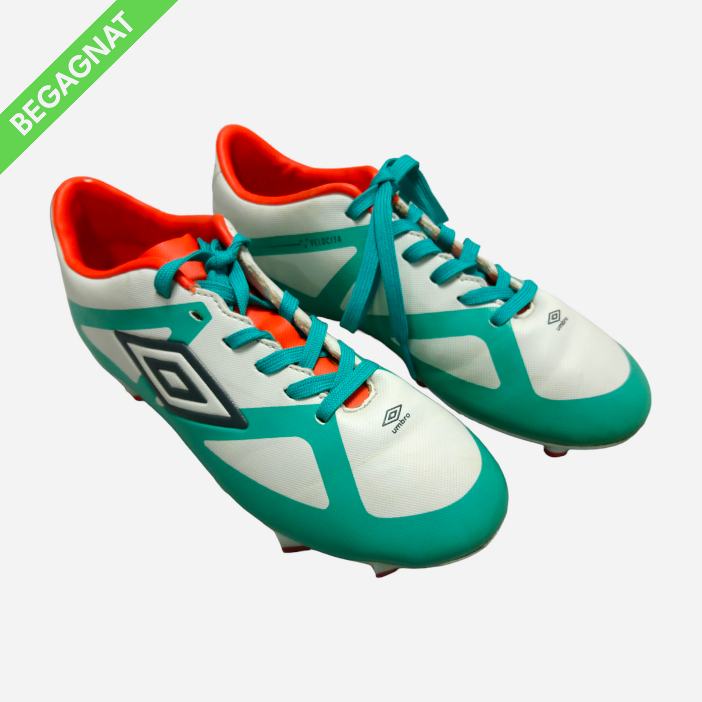 Fotbollsskor 36