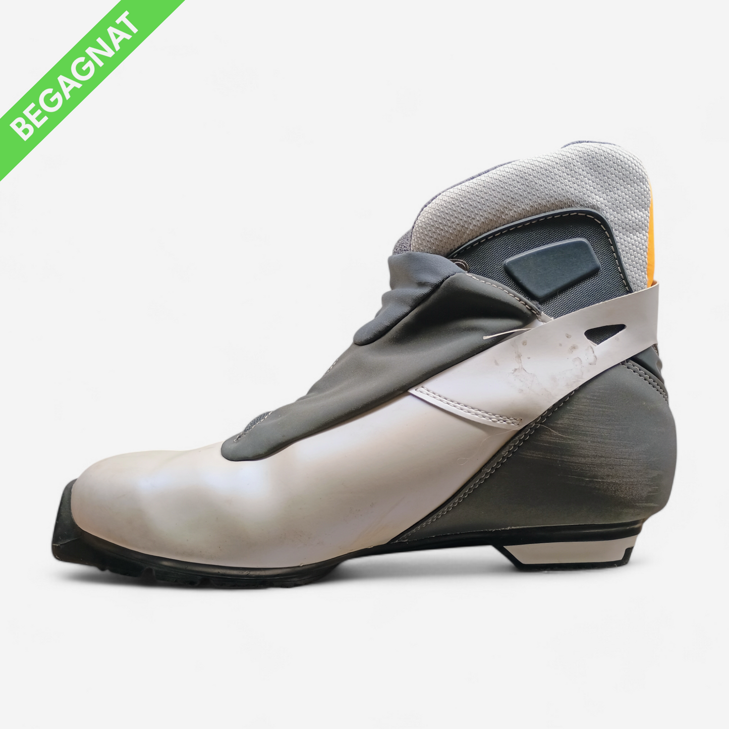 Pjäxor 40 (SNS)