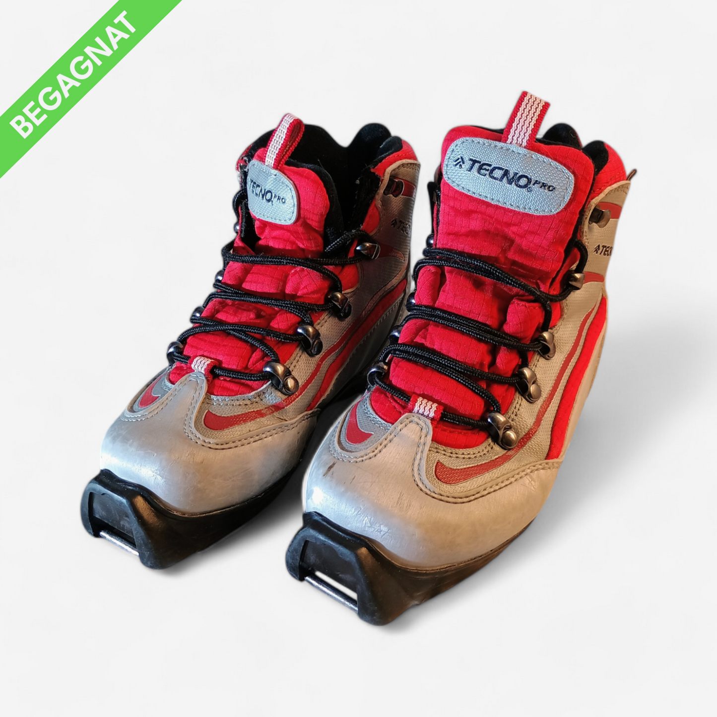 Pjäxor 30 (SNS)