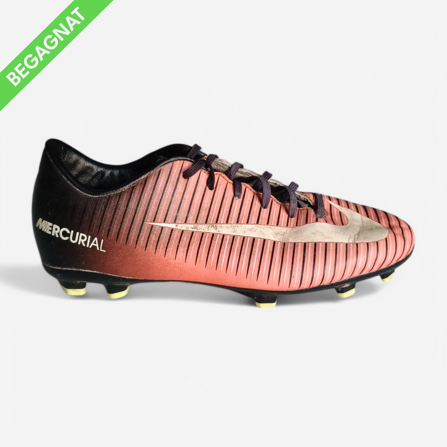 Fotbollsskor 38,5