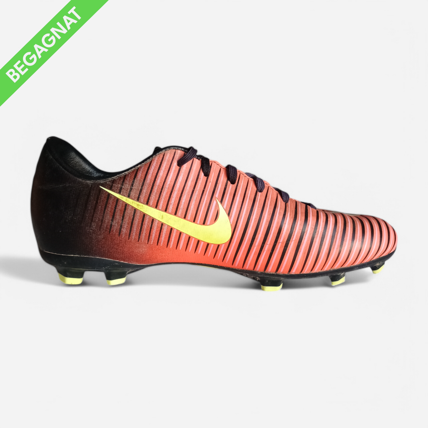 Fotbollsskor 38,5
