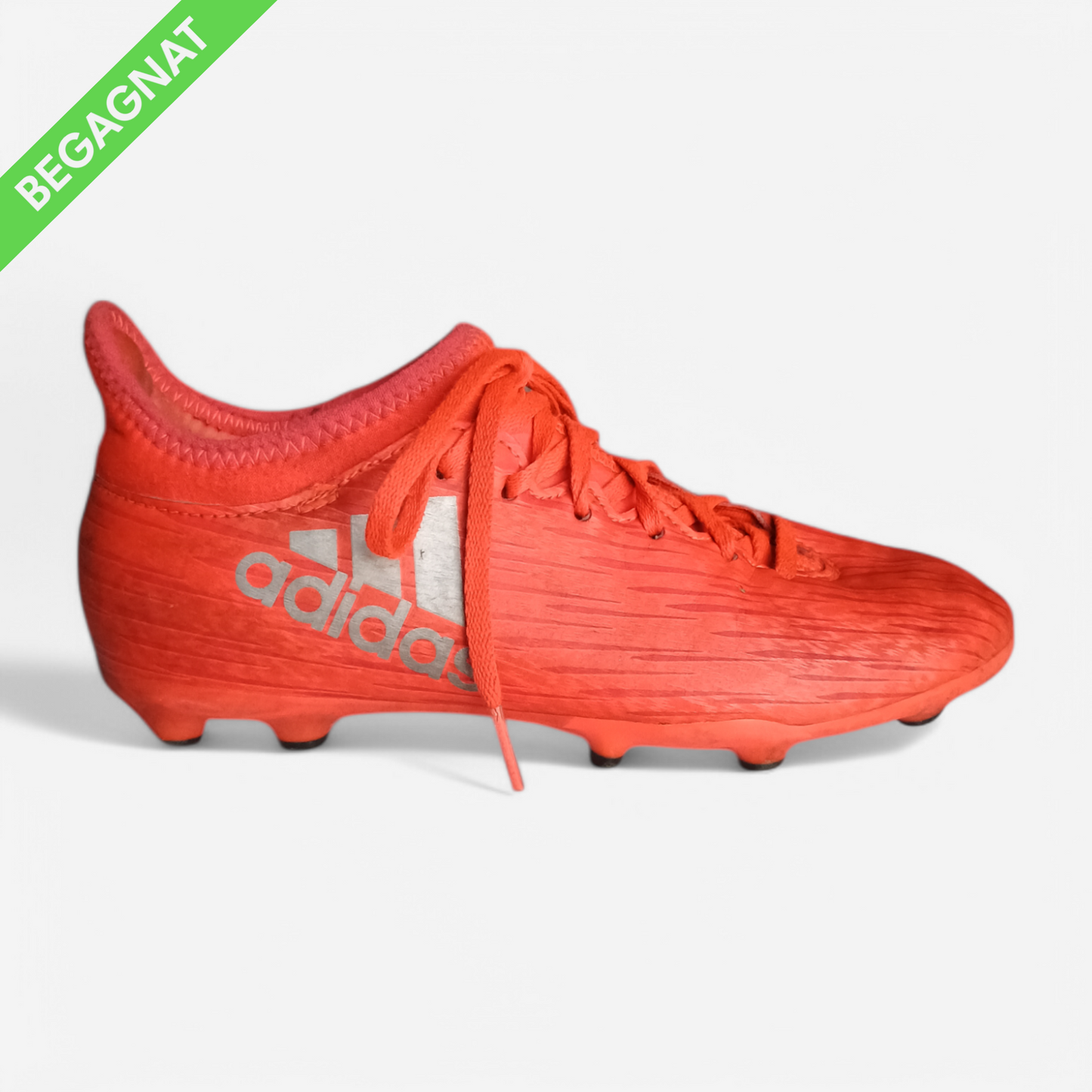 Fotbollsskor 34