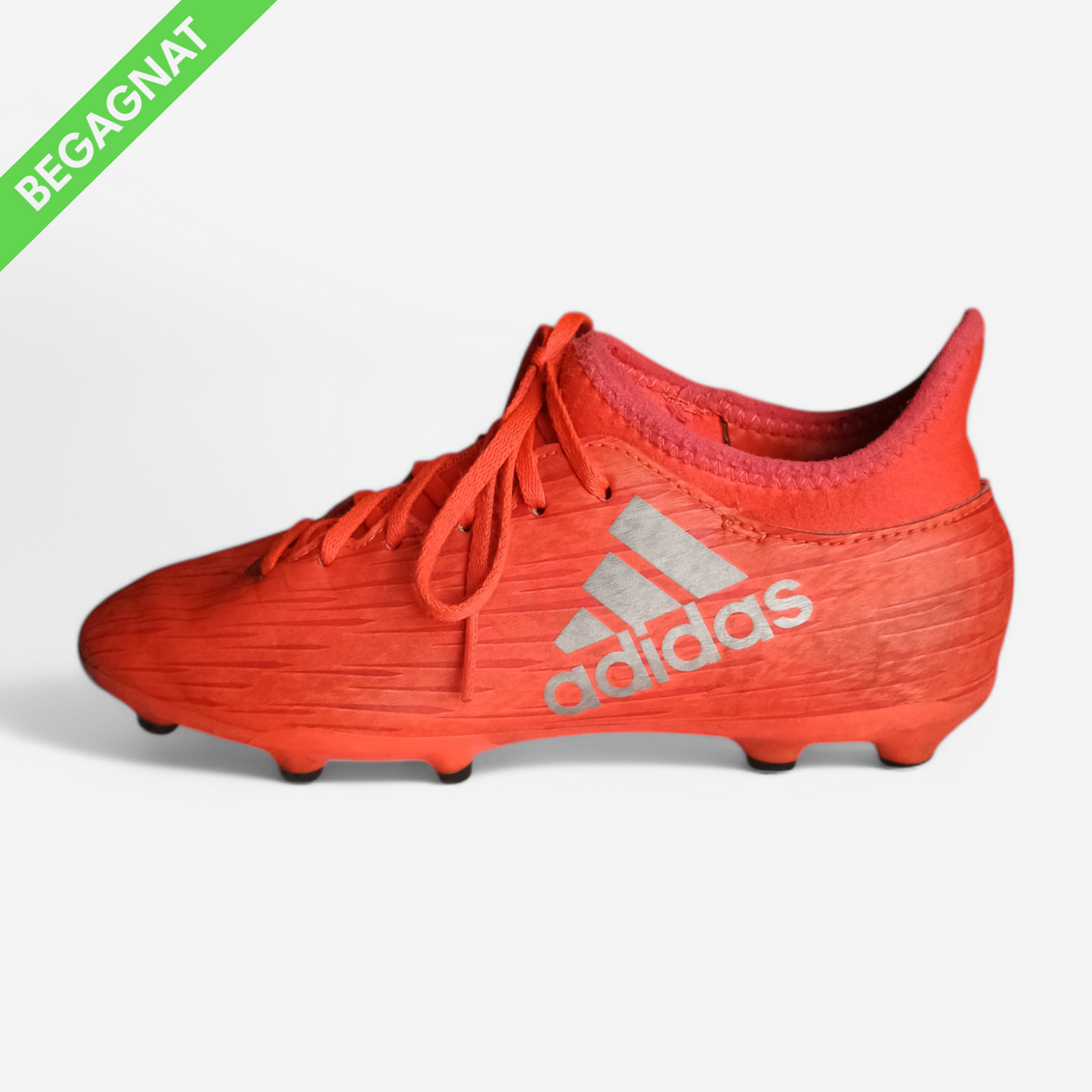 Fotbollsskor 34
