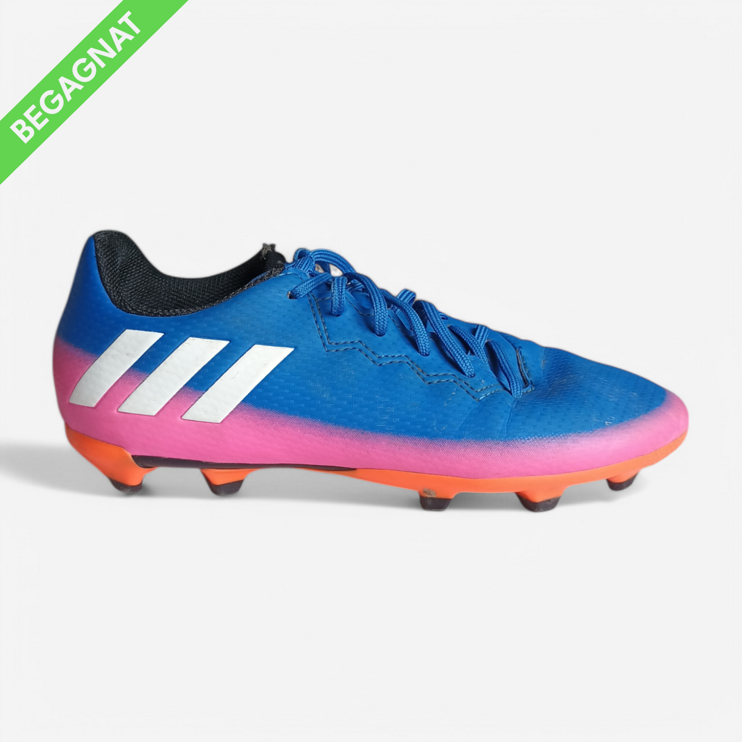 Fotbollsskor 33