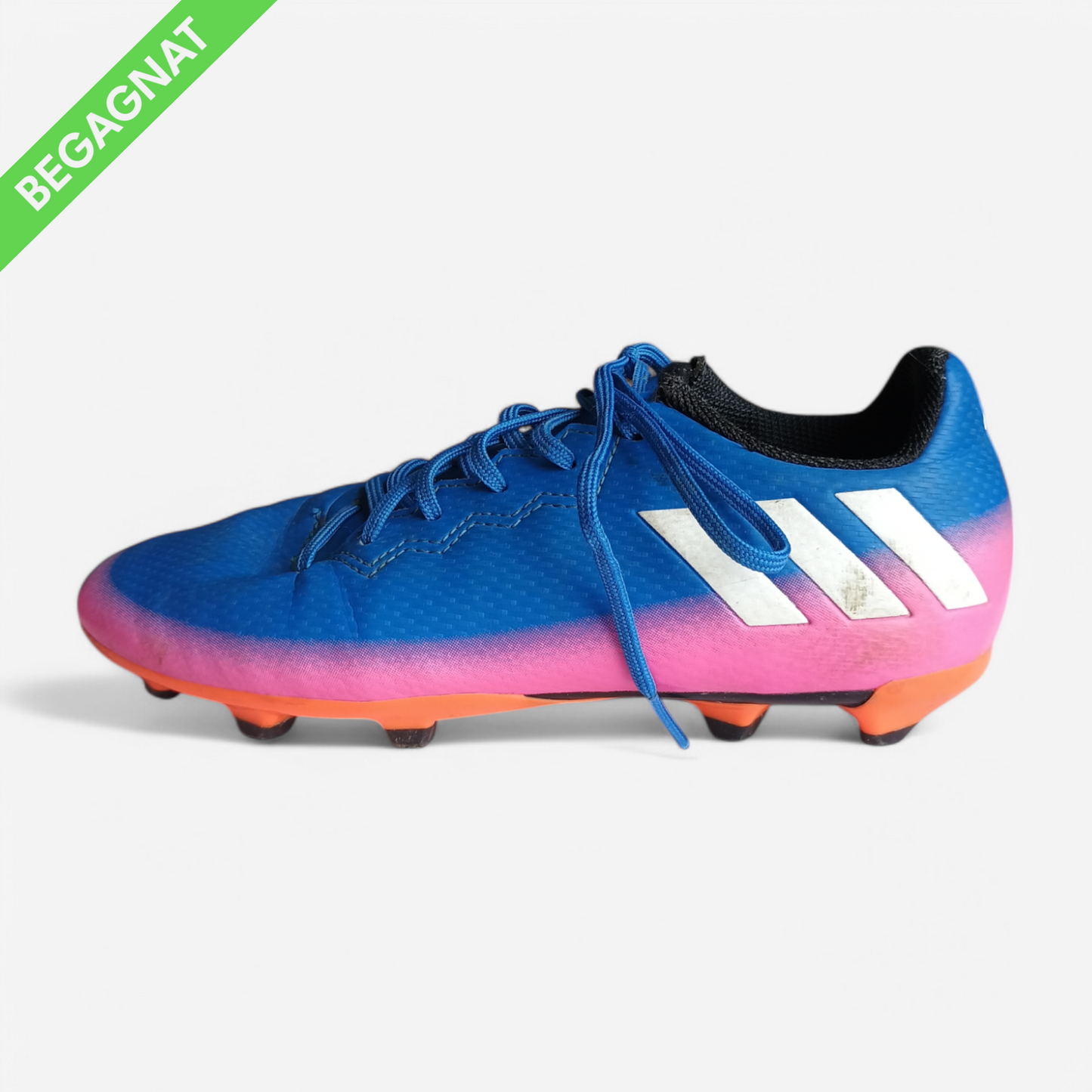 Fotbollsskor 33