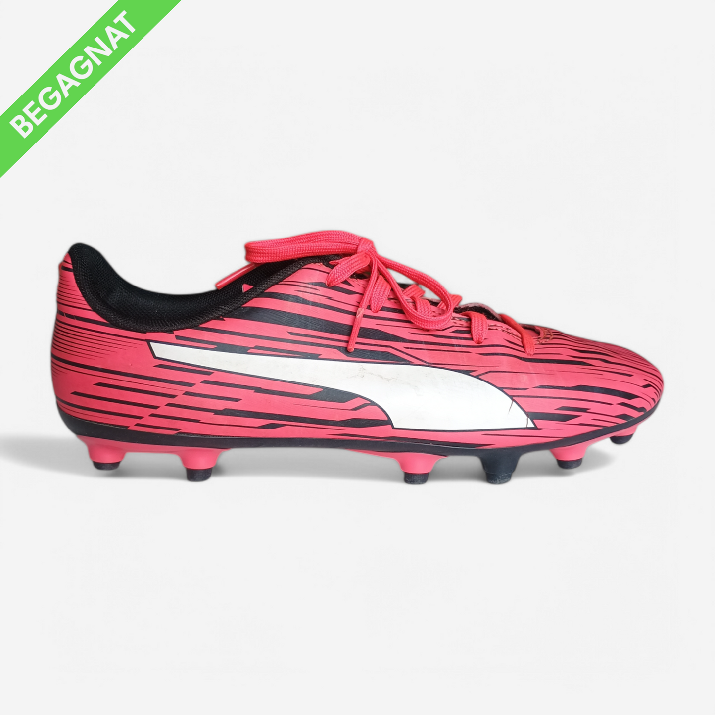 Fotbollsskor 38