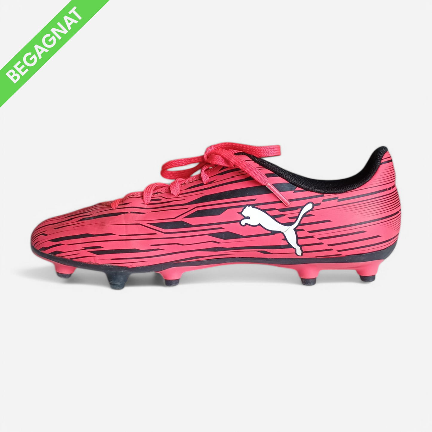 Fotbollsskor 38