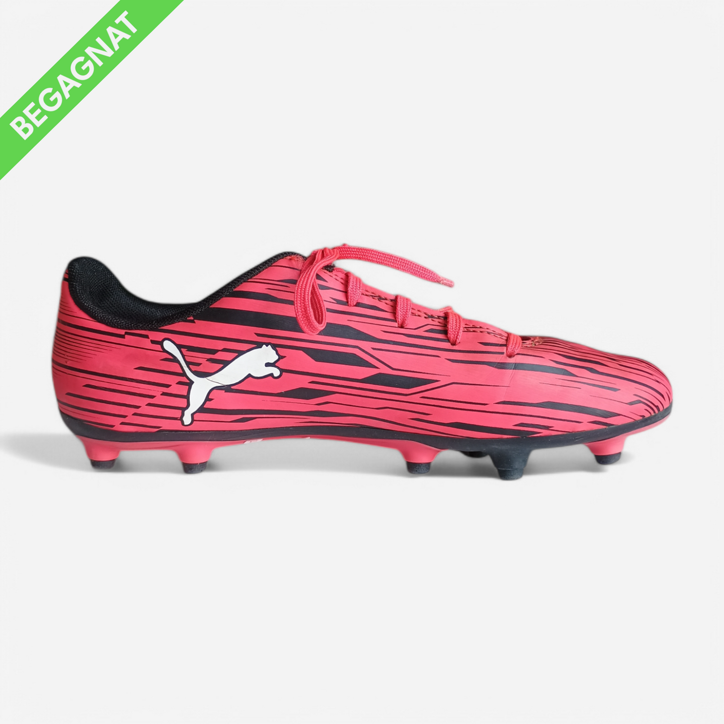 Fotbollsskor 38