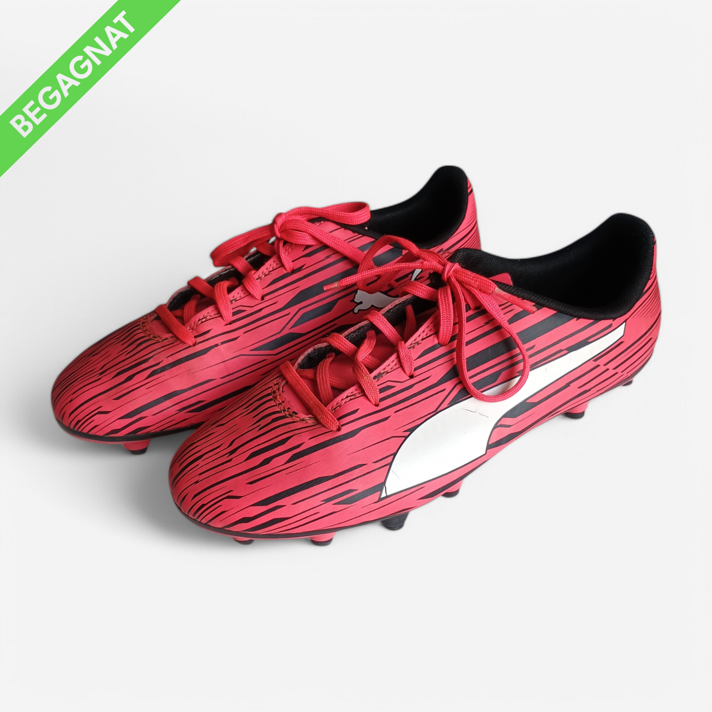 Fotbollsskor 38