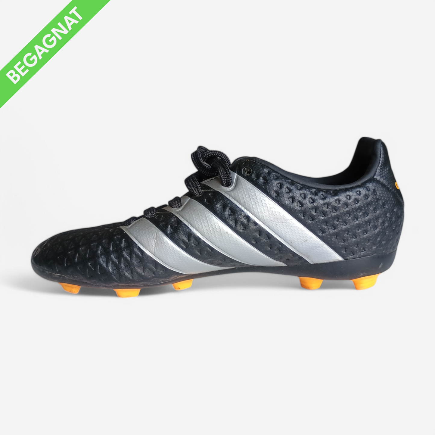 Fotbollsskor 30