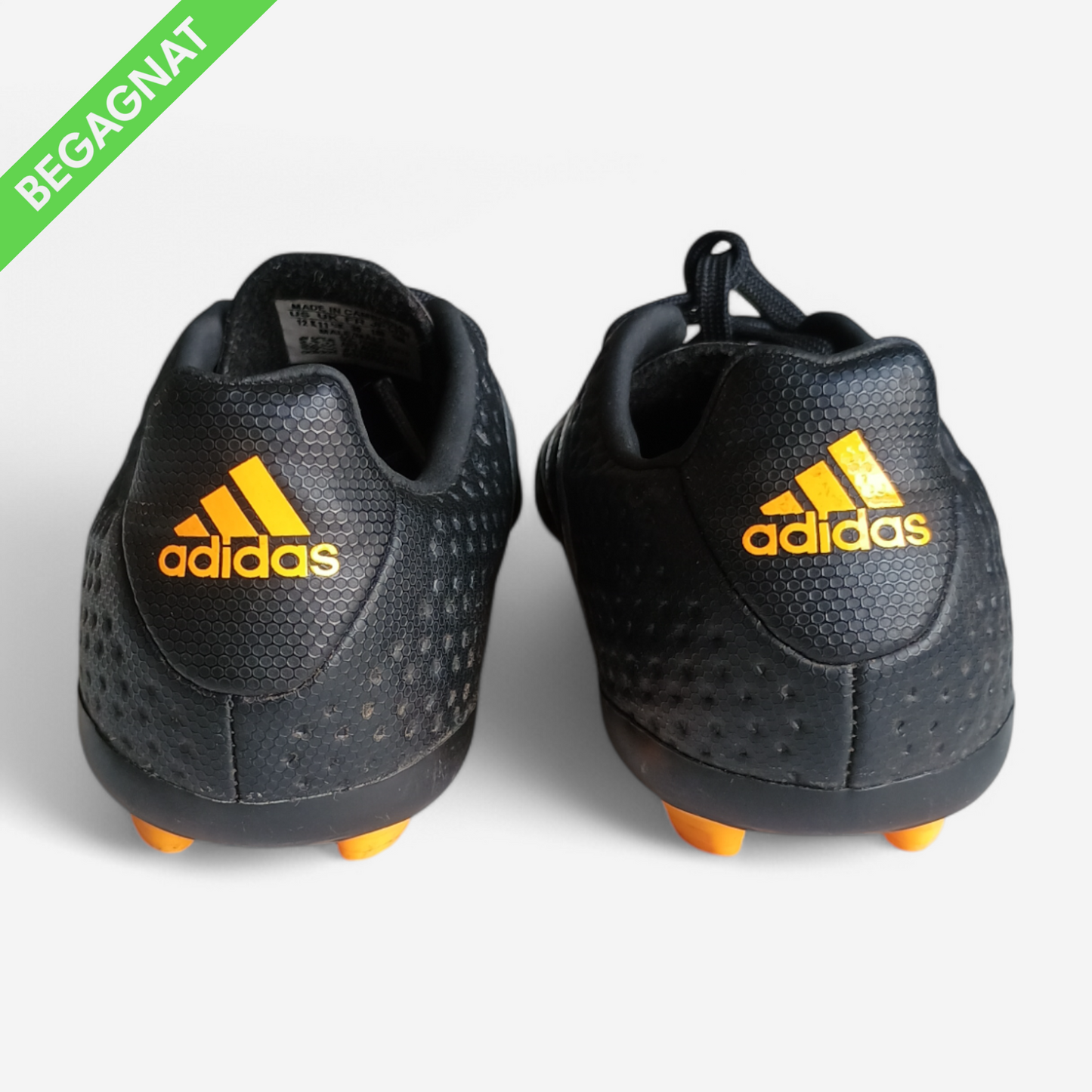 Fotbollsskor 30