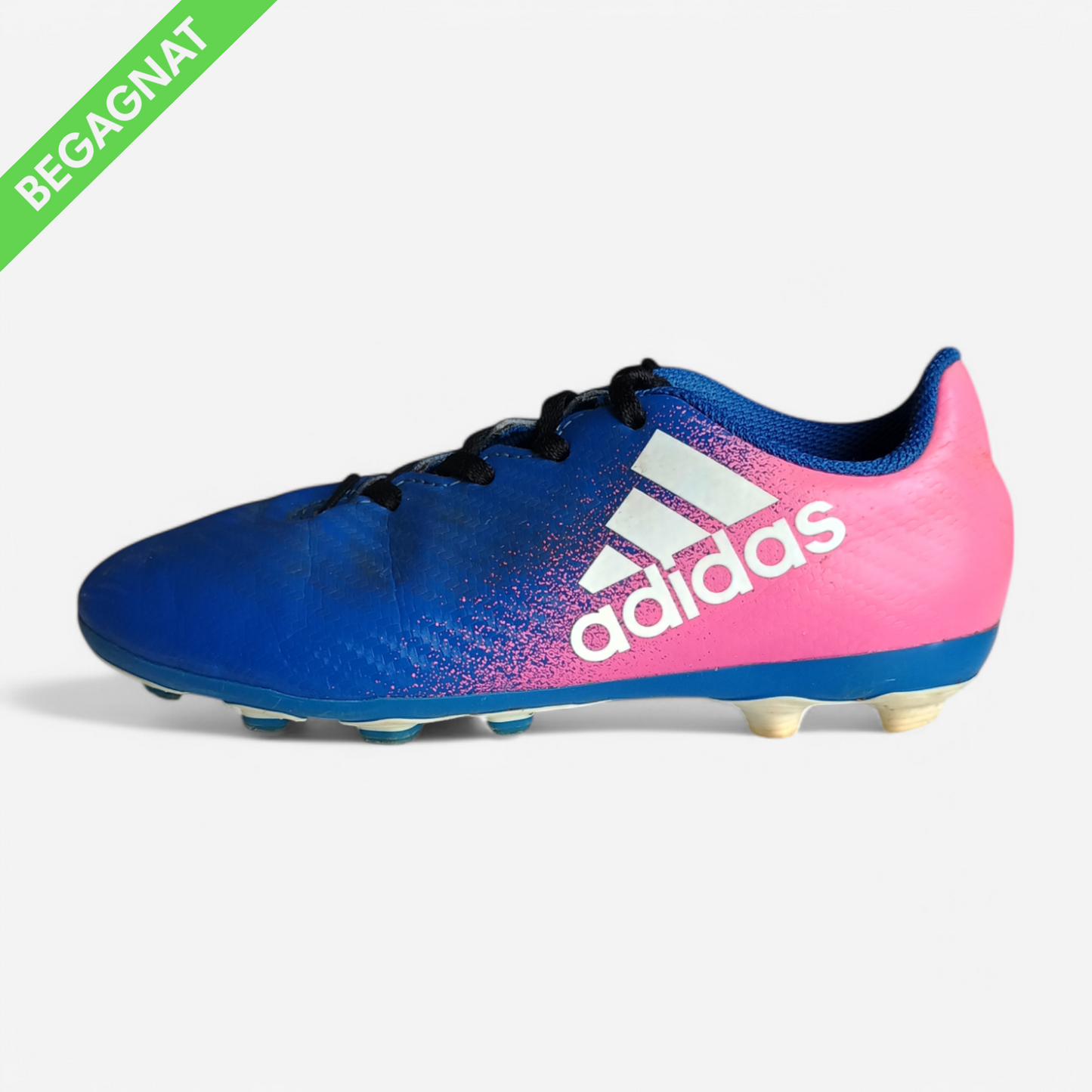 Fotbollsskor 31