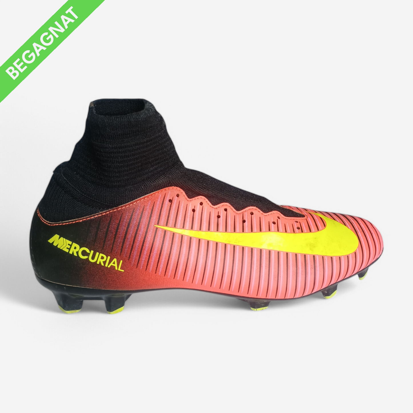 Fotbollsskor 38