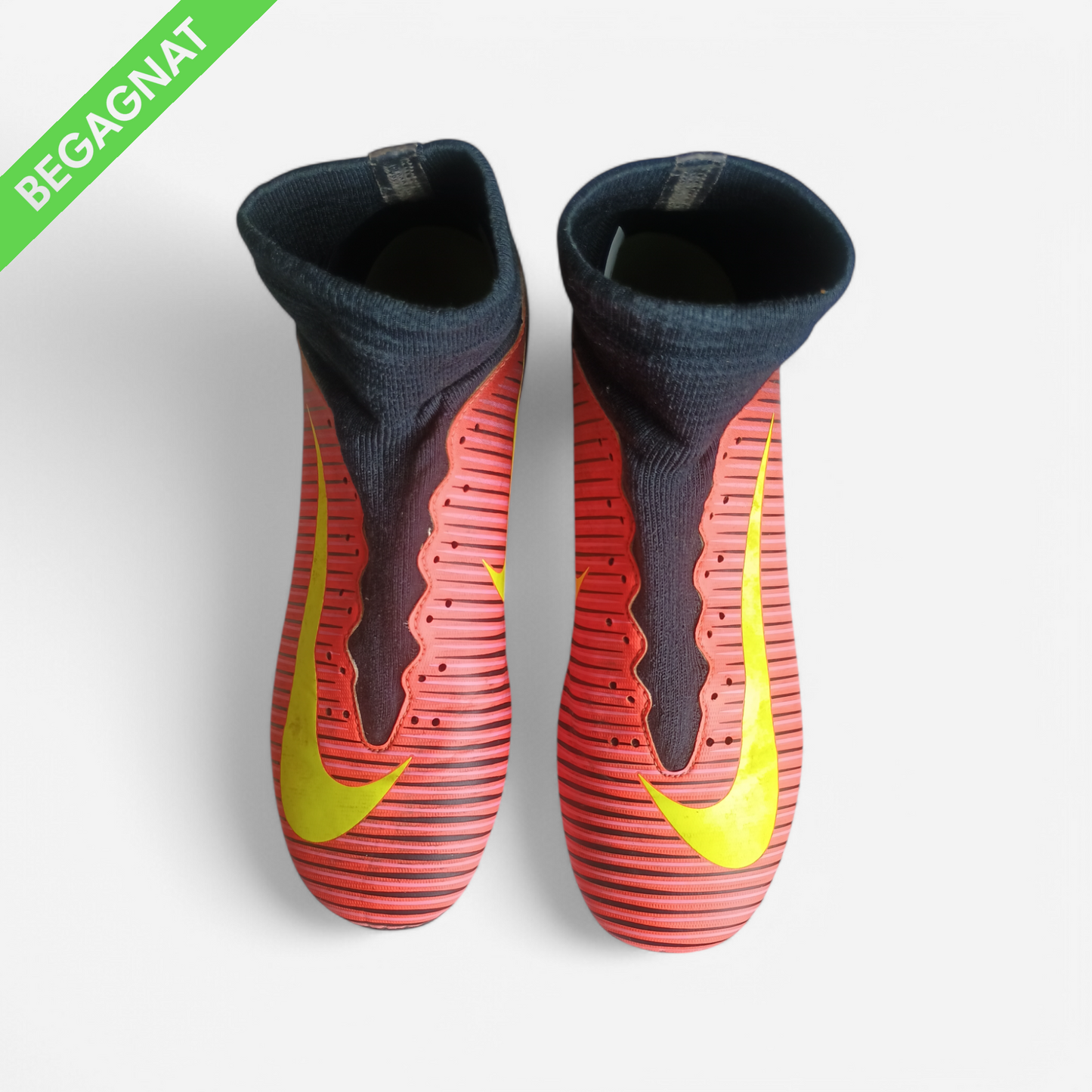 Fotbollsskor 38