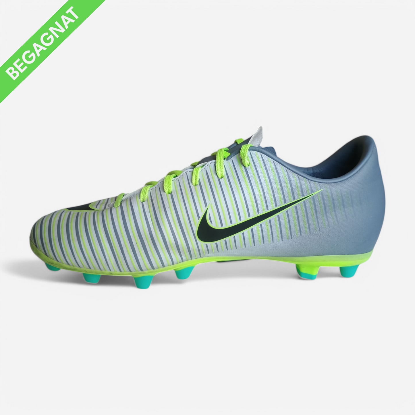Fotbollsskor 38