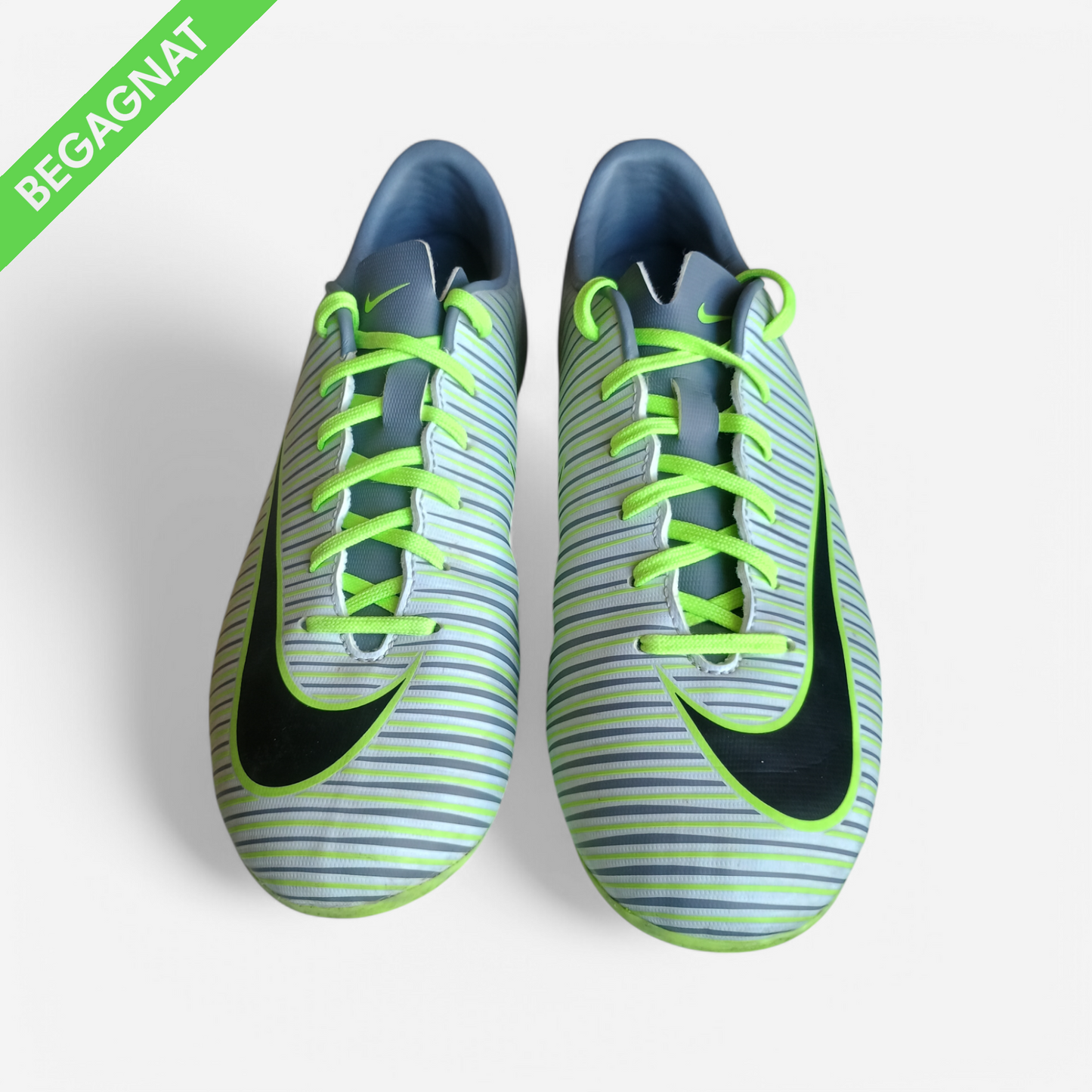 Fotbollsskor 38