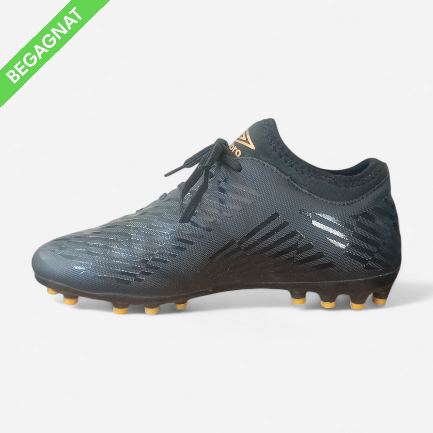 Fotbollsskor 35