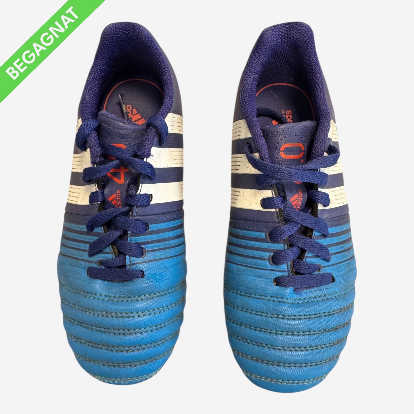 Fotbollsskor 32