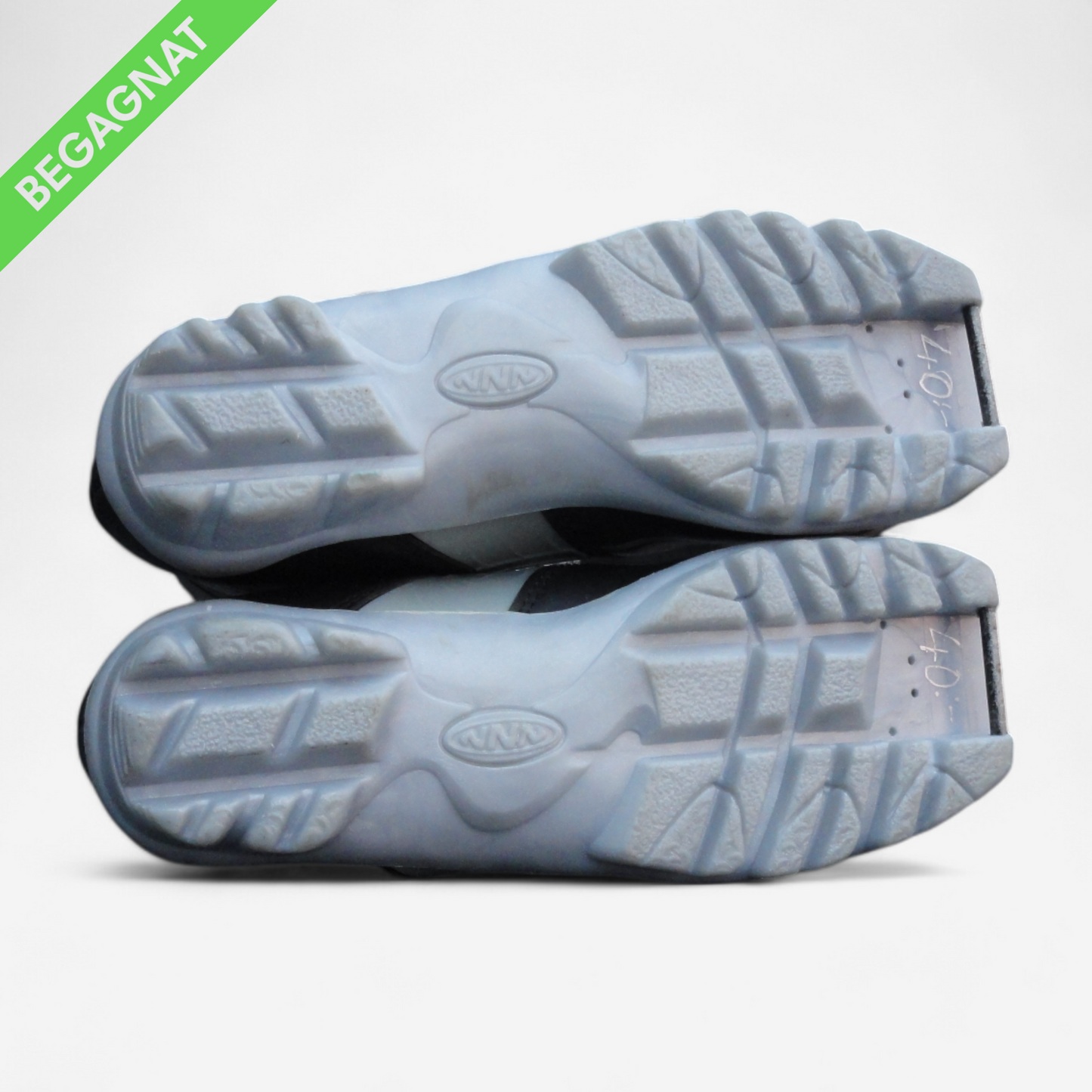 Längdpjäxor storlek 33 (NNN)