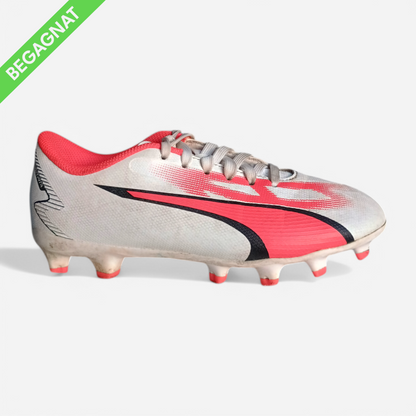 Fotbollsskor 32
