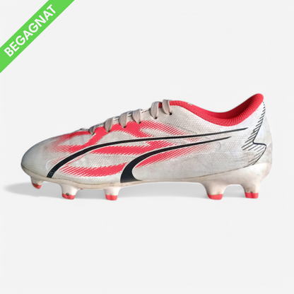 Fotbollsskor 32