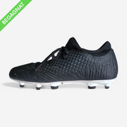 Fotbollsskor 38,5