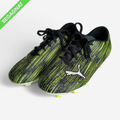 Fotbollsskor 35