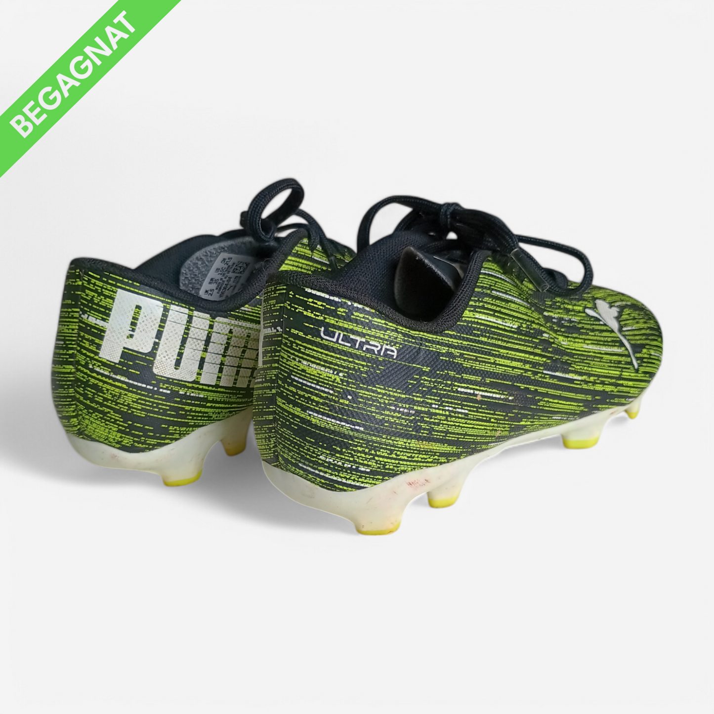 Fotbollsskor 35