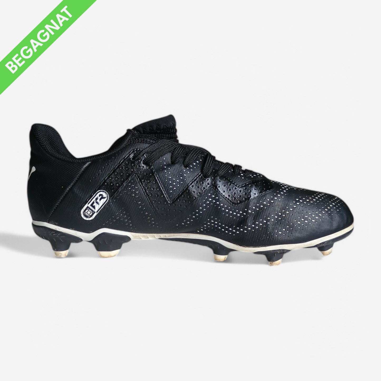 Fotbollsskor 35