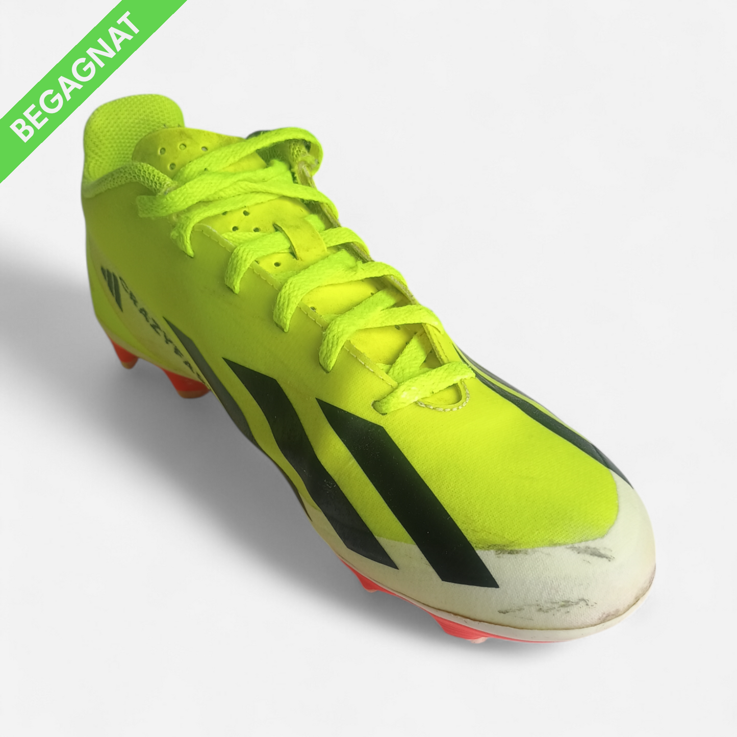 Fotbollsskor 40
