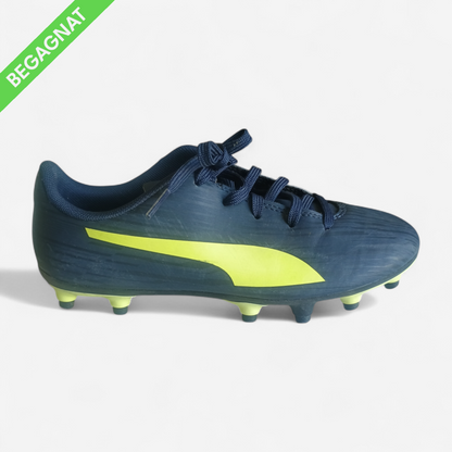 Fotbollsskor 33